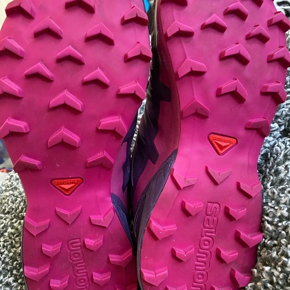 Salomon Women's Speedcross Athletic Shoes - Like New - Picture 4 of 6